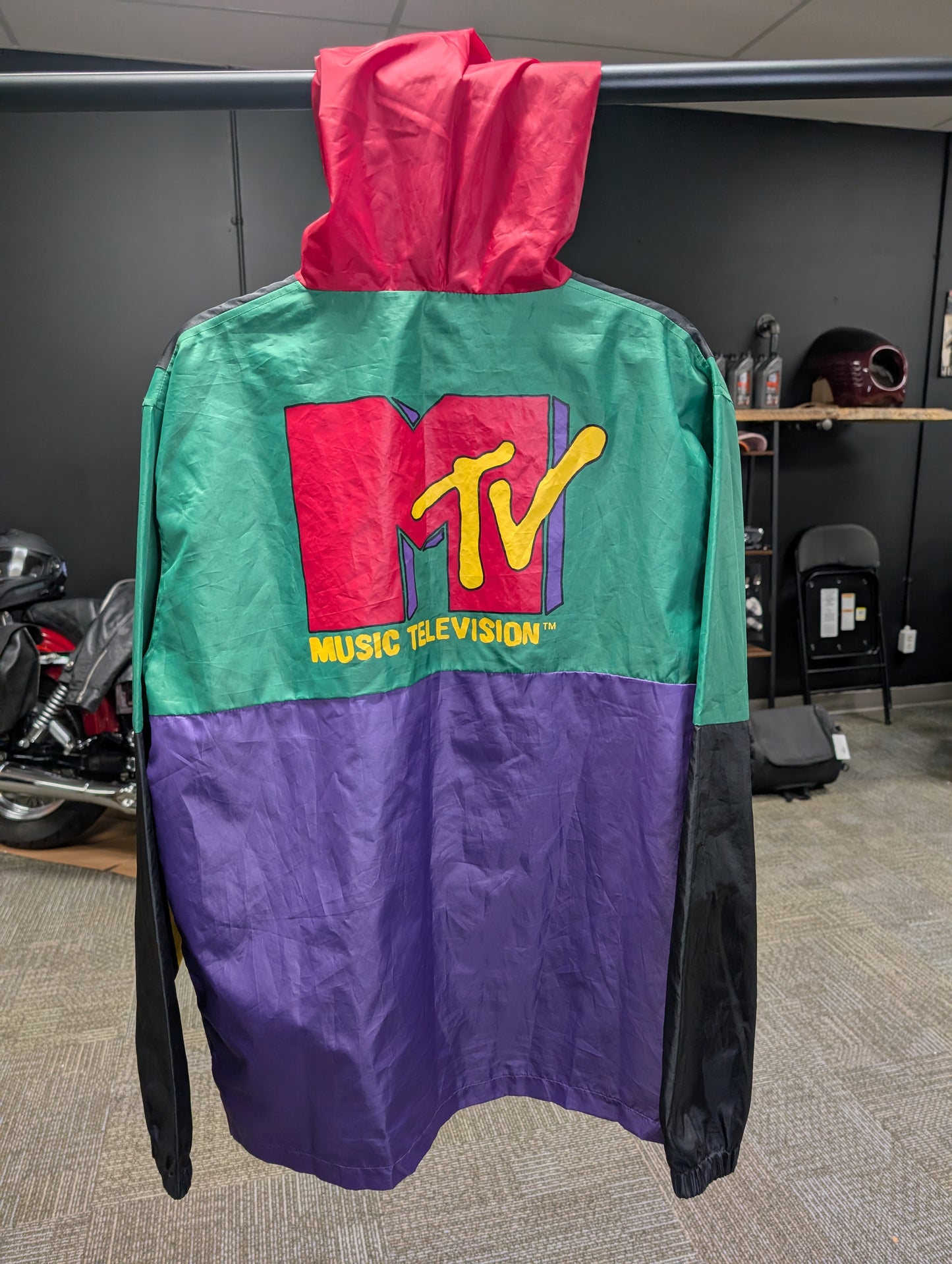 MTV windbreaker