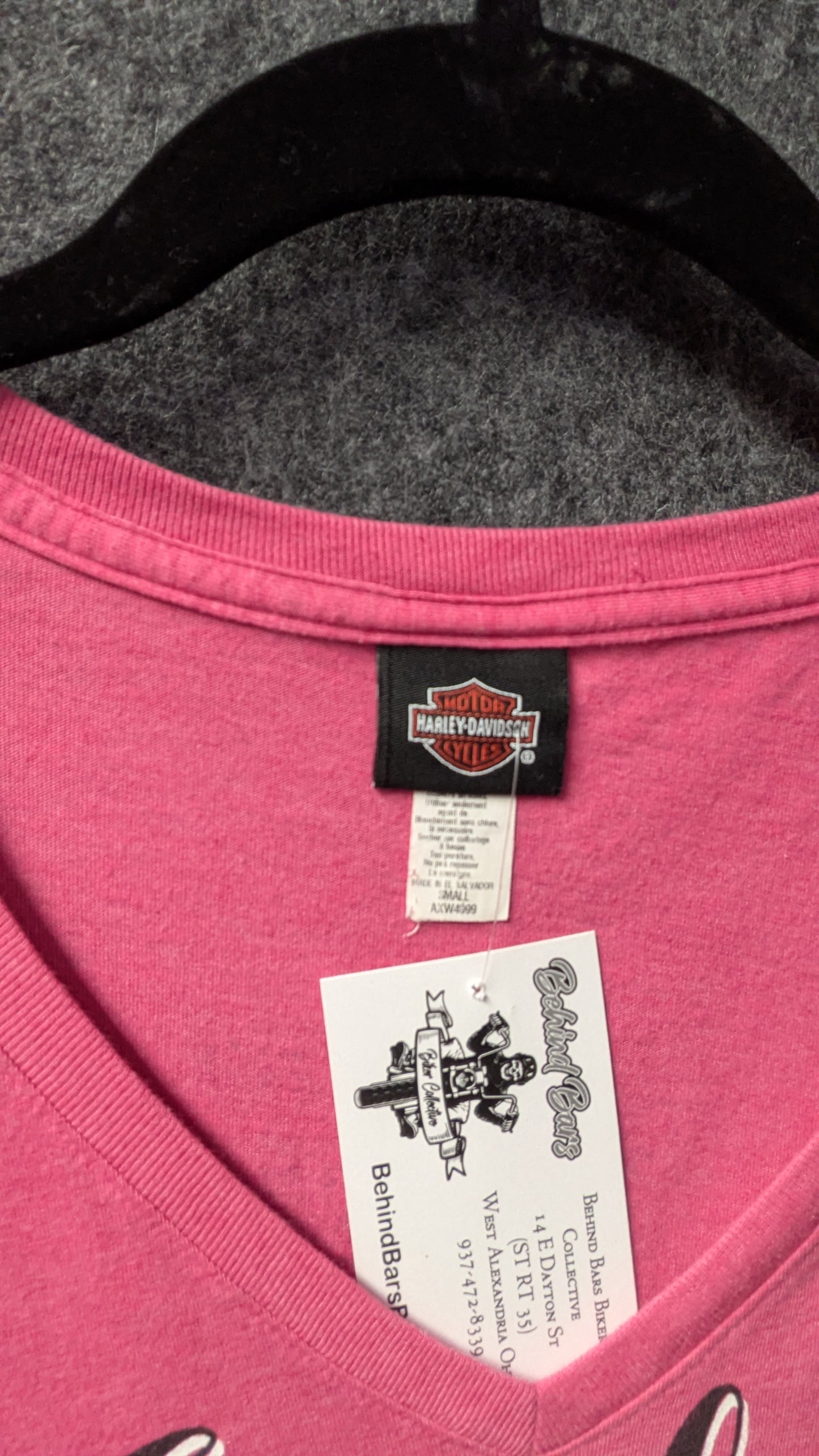 Women’s Harley-Davidson Pink V-Neck Tee – Size small