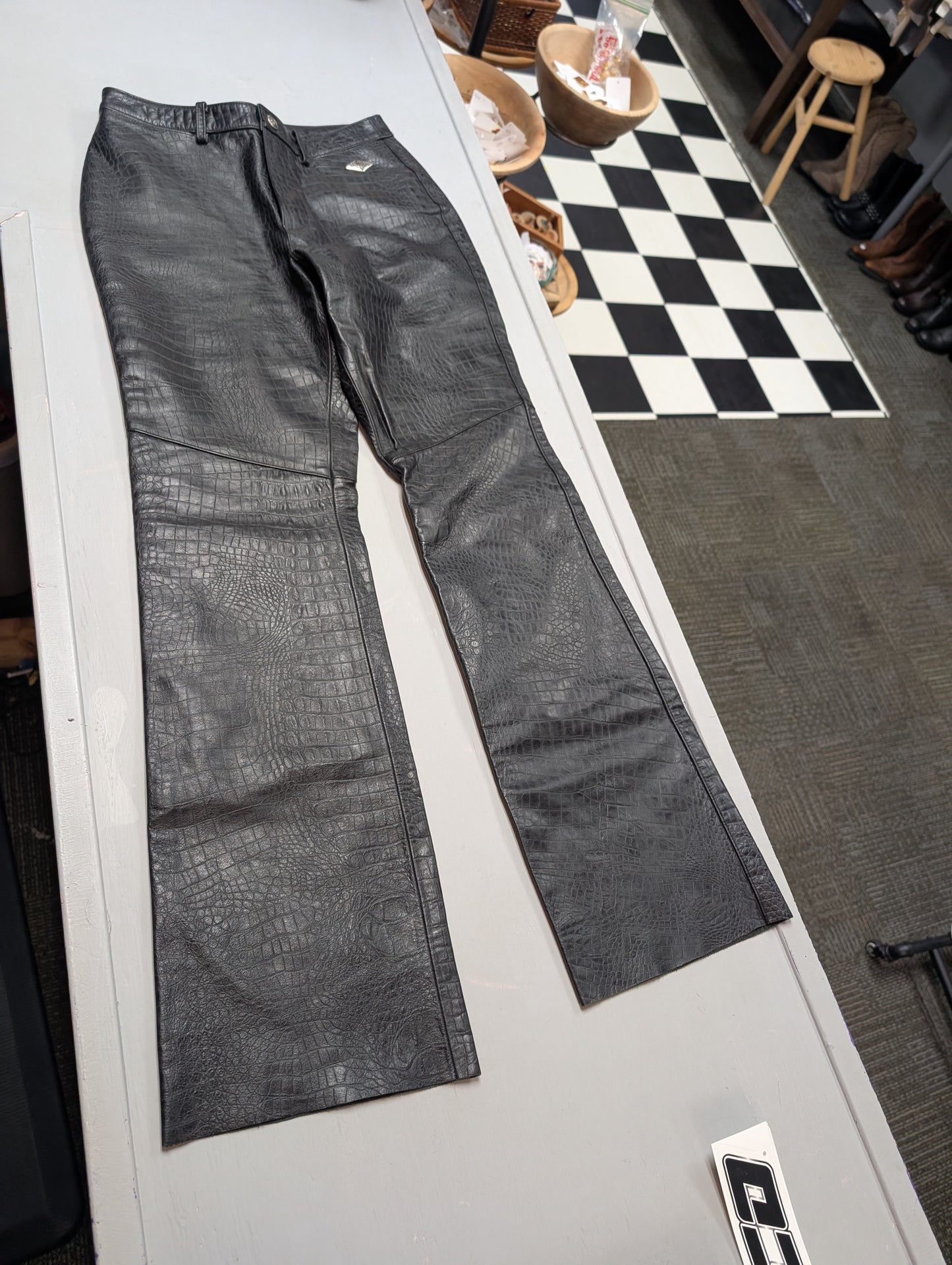 Vintage Y2K era genuine Leather 32" Women's lined pants