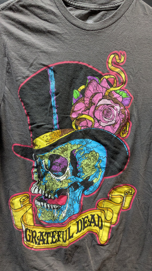 Grateful Dead Graphic Tee – Skull & Roses V-Neck Small