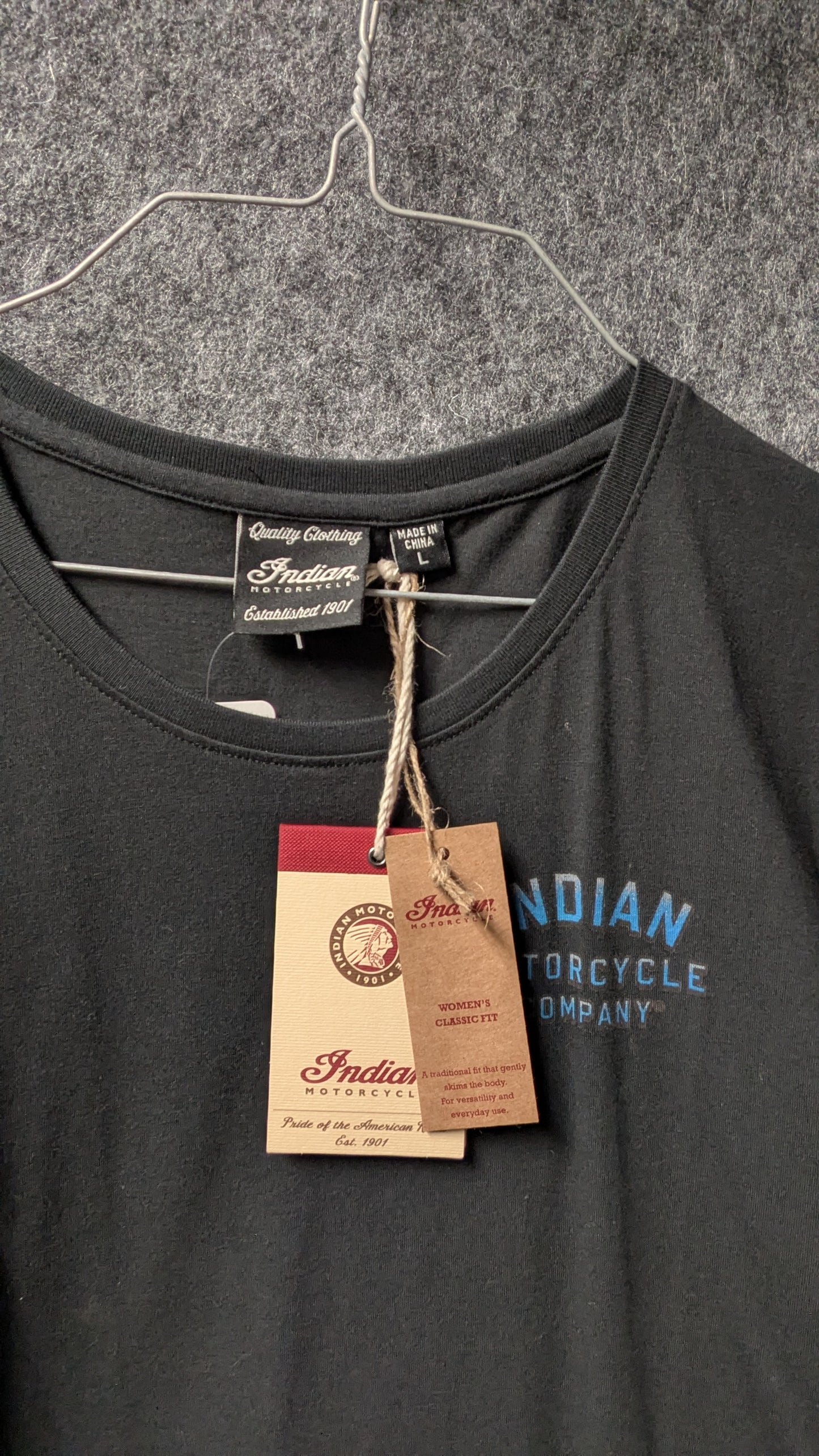 Indian Motorcycle Women’s Classic Fit Tee – Black & Blue Logo – Size L (NWT)