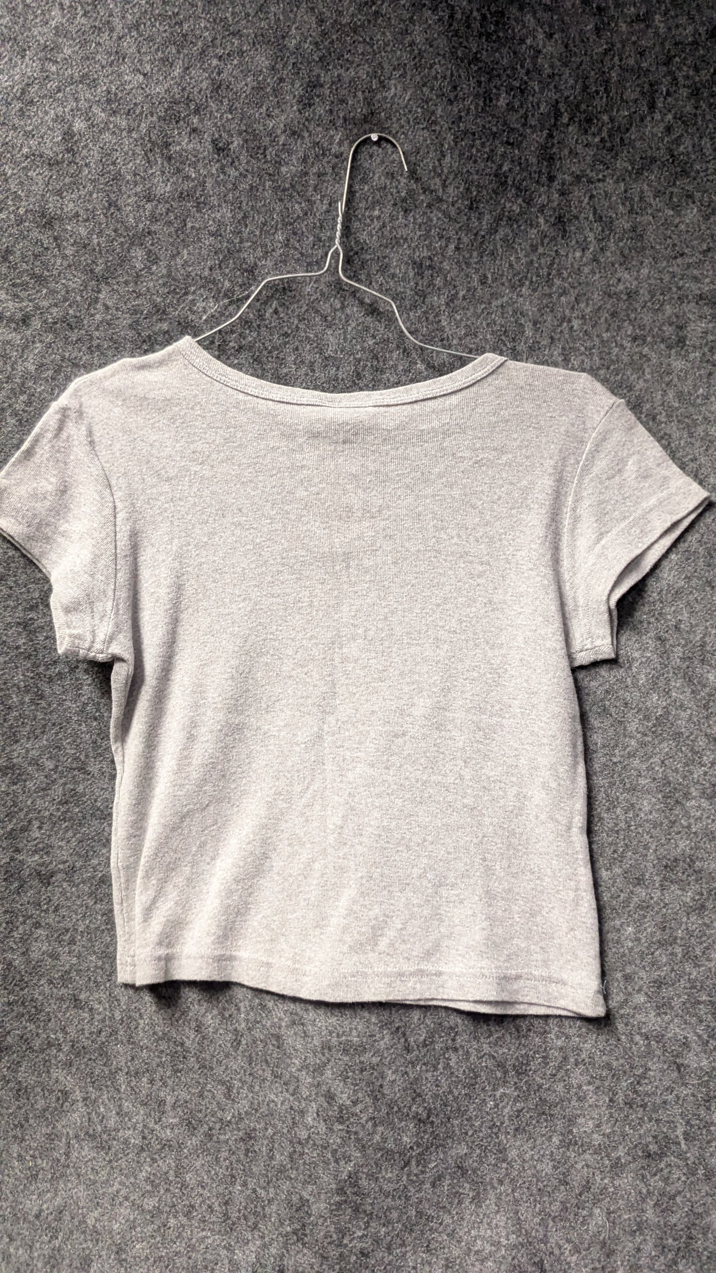 Women’s Gray Tribal Print Crop Top – Size M