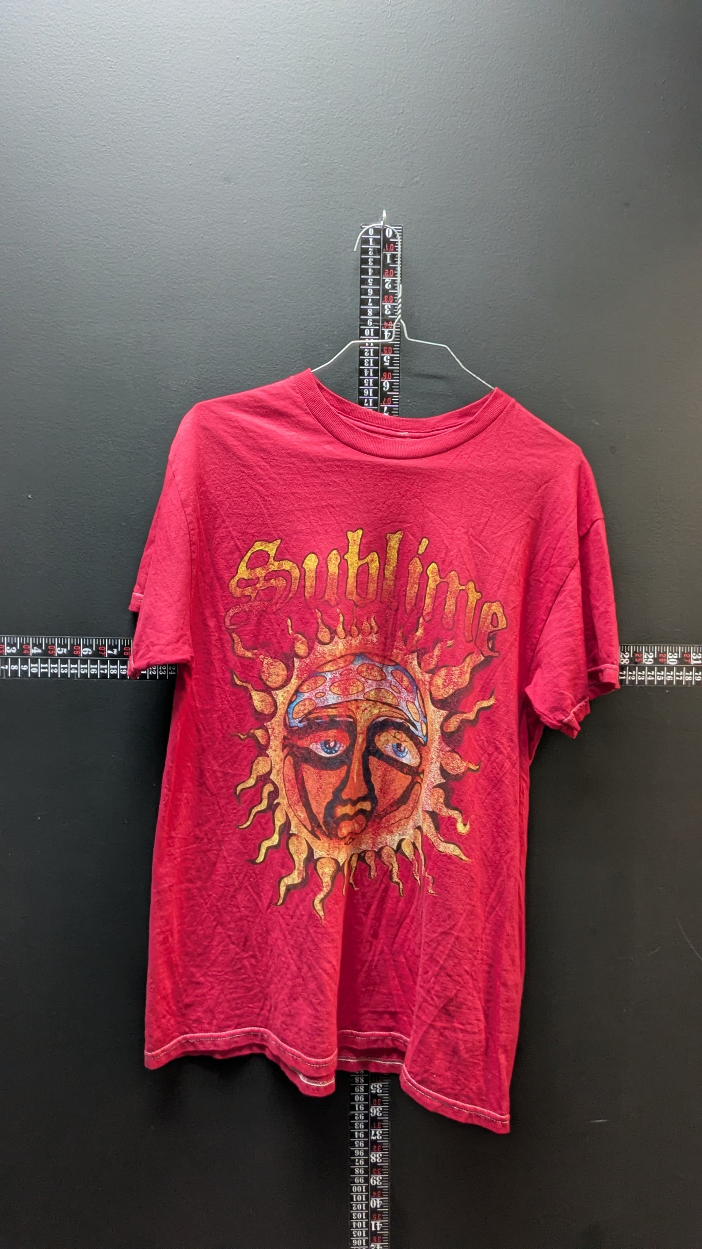 Sublime "40oz. to Freedom" Iconic Sun Graphic Tee – Red Small