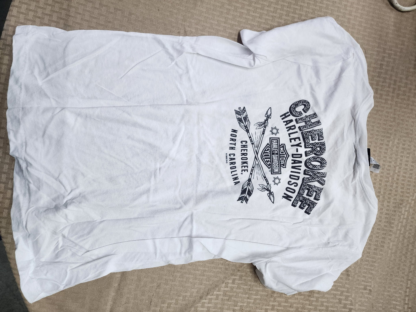 Free spirit Cherokee Harley Davidson Women's Tshirt size Medium