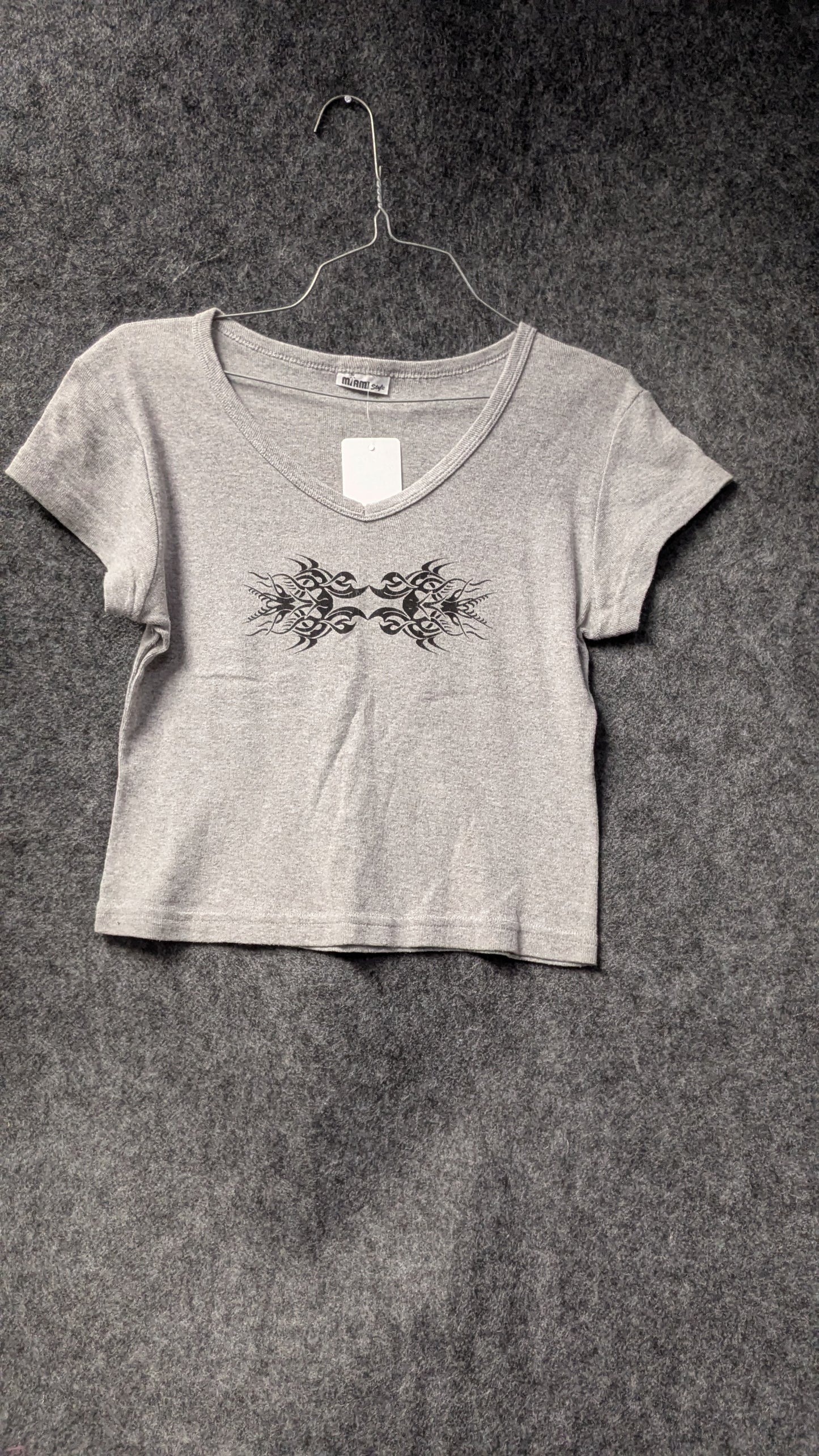 Women’s Gray Tribal Print Crop Top – Size M