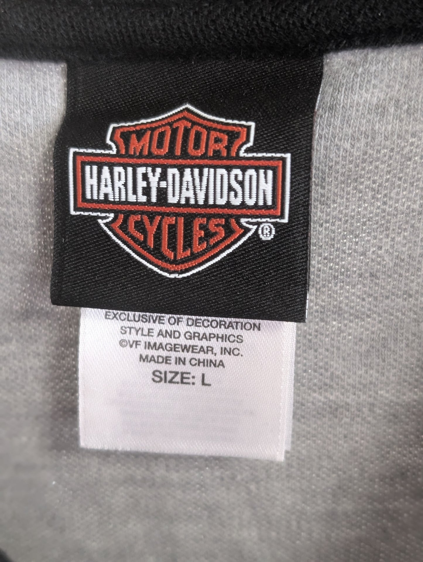 Button Up Men's Large Harley Davidson Tshirt from Sandusky