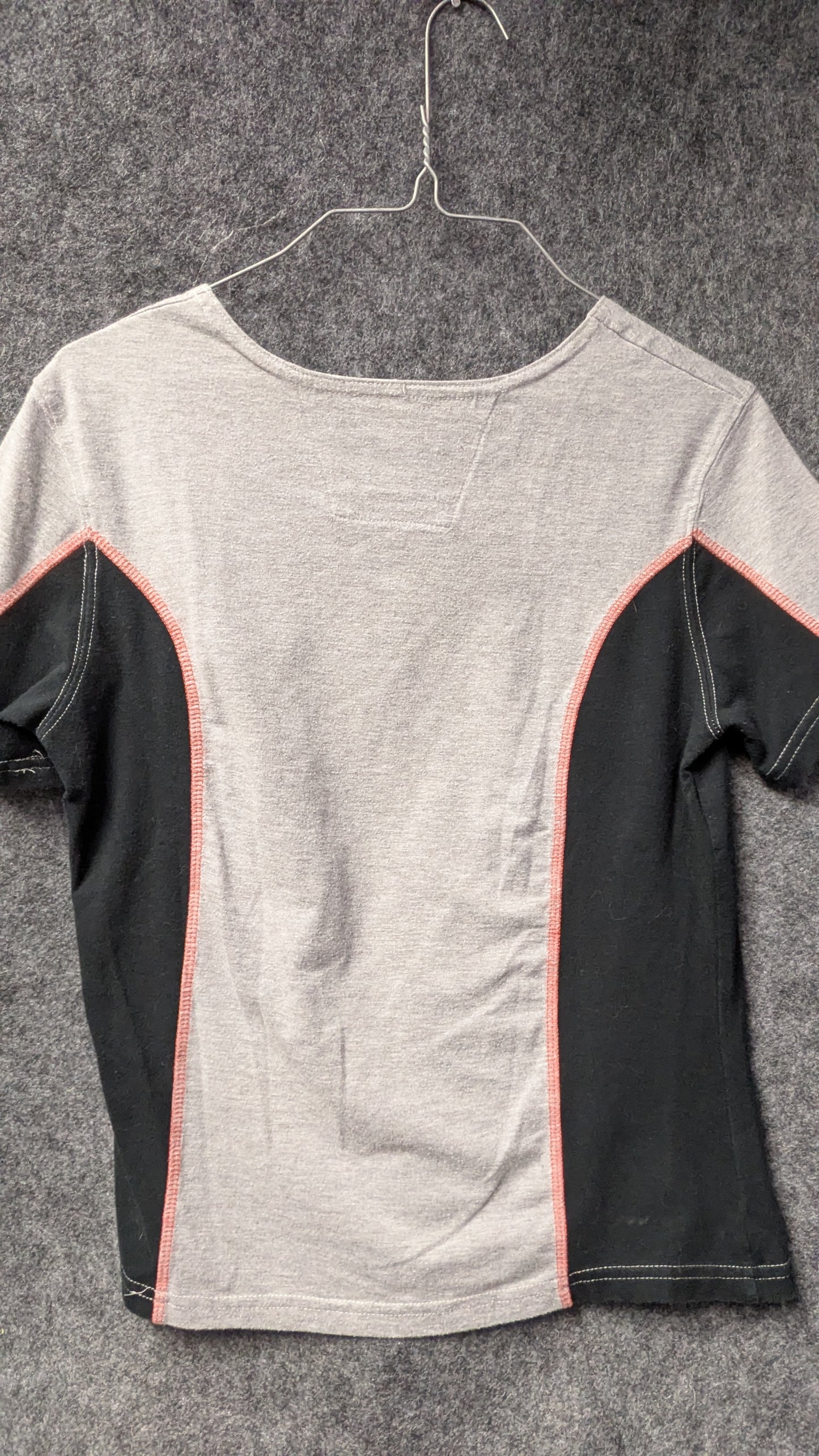 Women’s Harley-Davidson Colorblock Fitted Tee – Size M – Made in USA