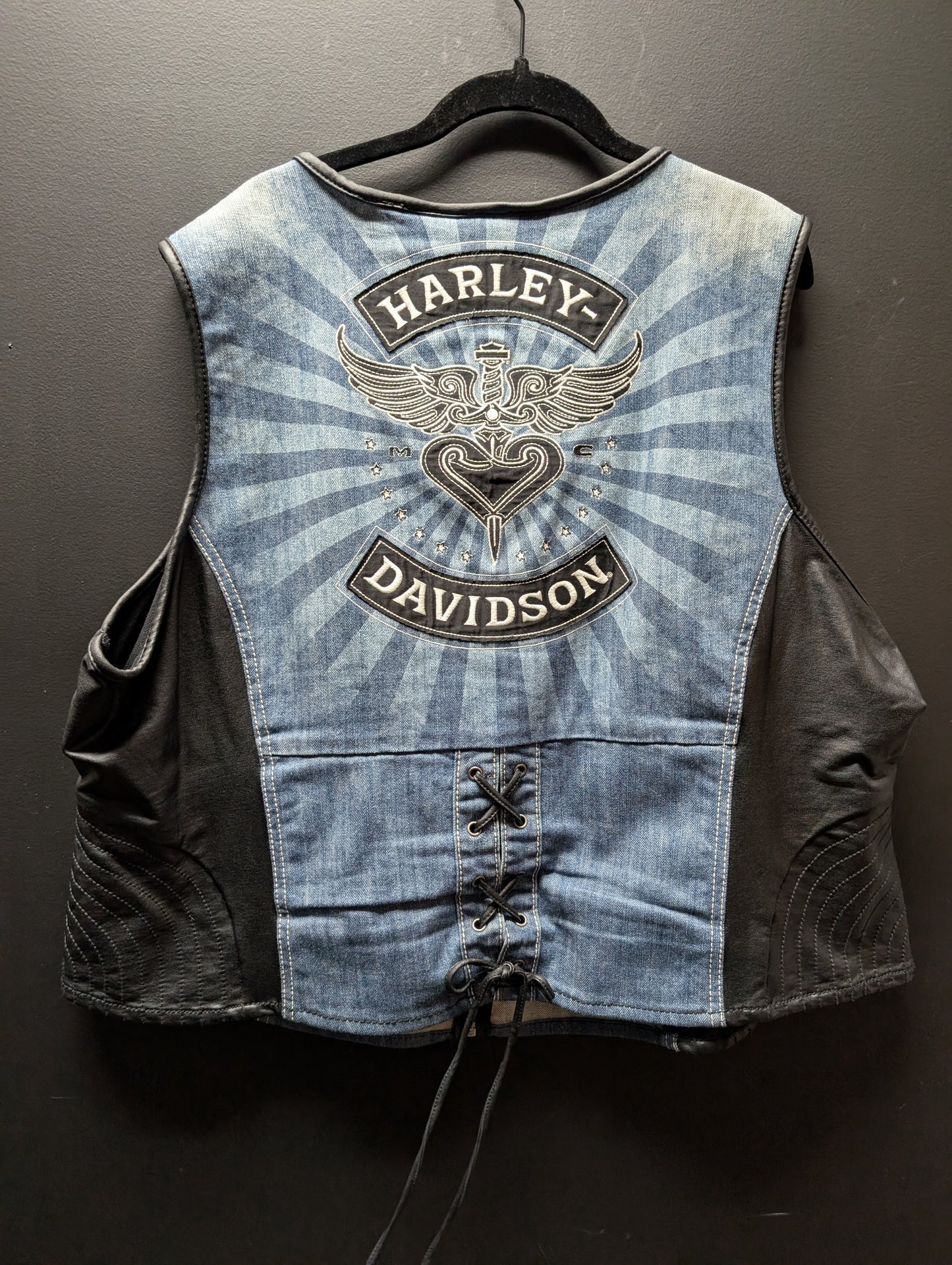 2xl Harley Davidson denim vest for women