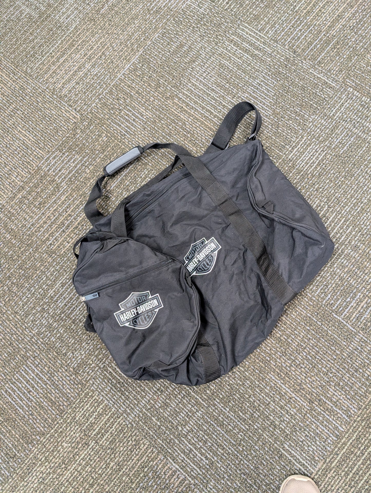 Nesting duffle bag