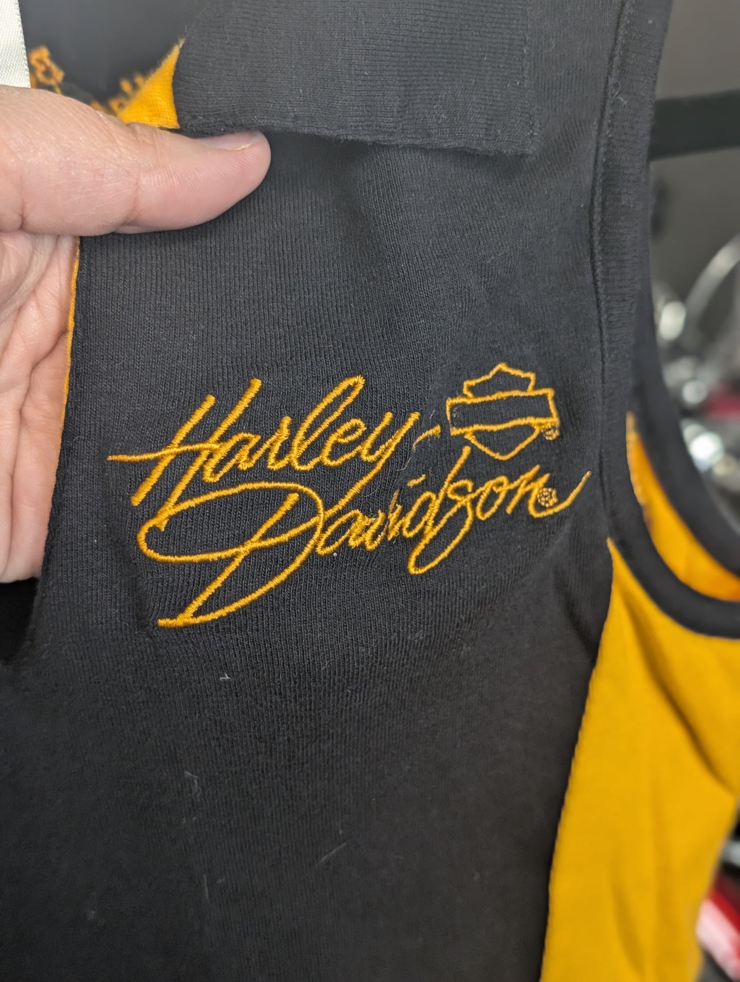 Tank top Harley Davidson fitted embroidered size Medium